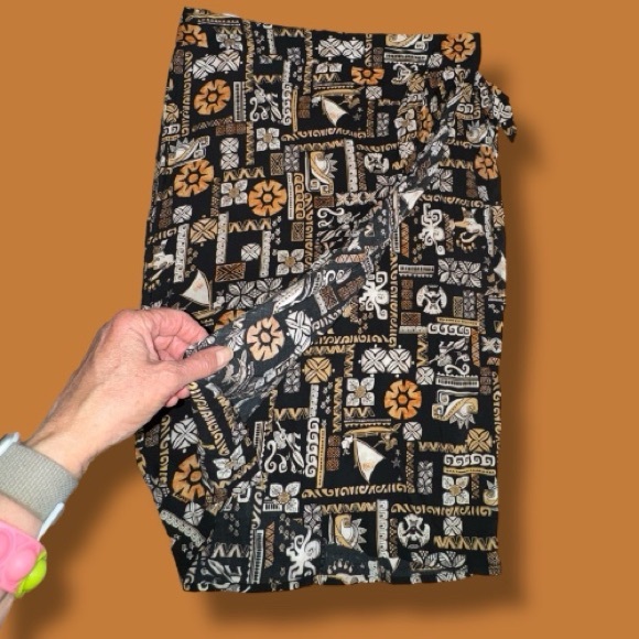 Disney Her Universe Moana Skirt Set Retro Hawaiian Crop Top & Wrap Skirt Size L - Picture 11 of 16